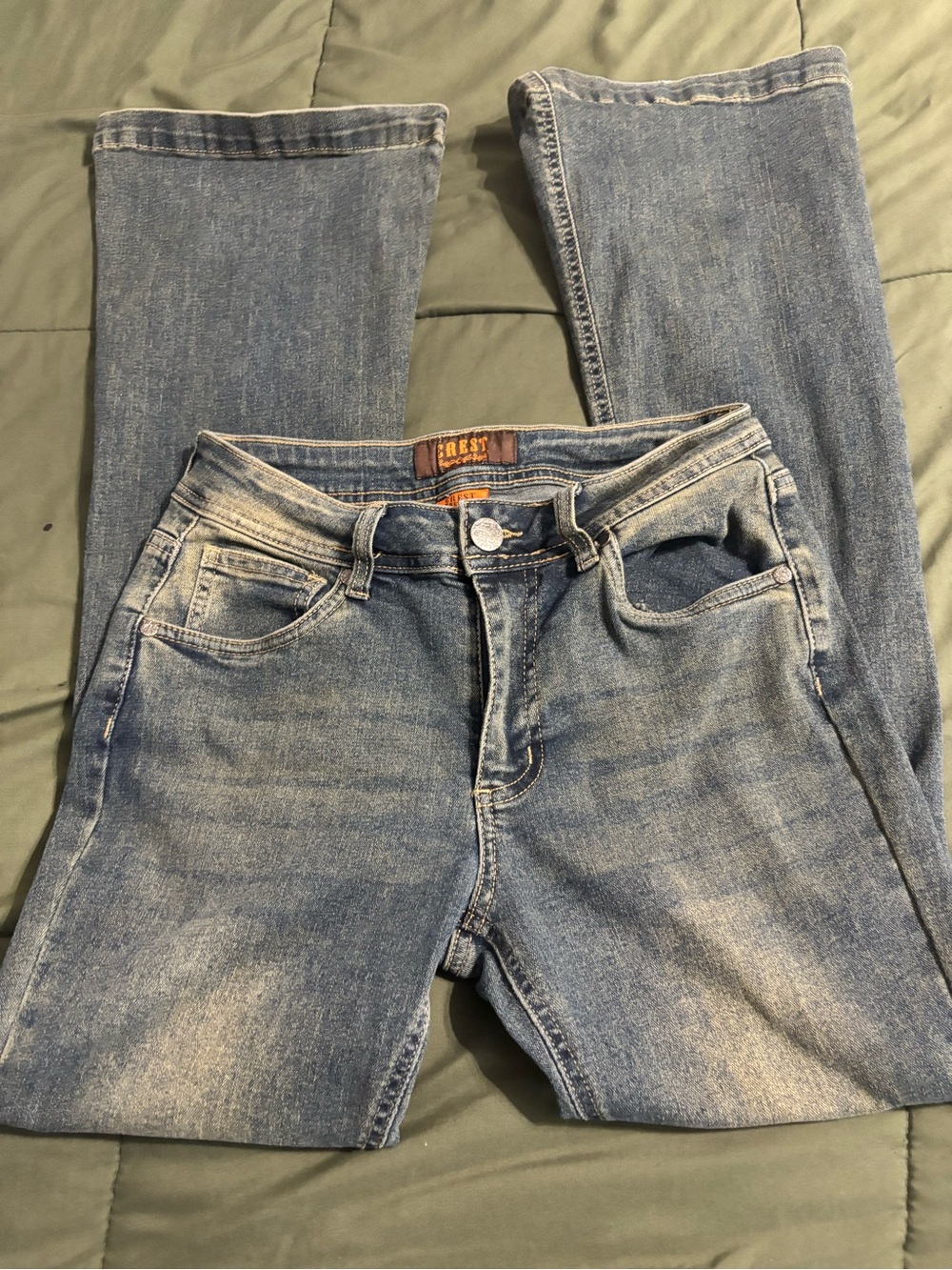 Crest Light Blue Straight-Leg Women’s Jeans